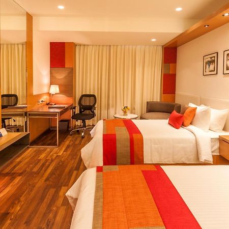 Deventure Sarovar Portico Kapashera, New Delhi Luaran gambar